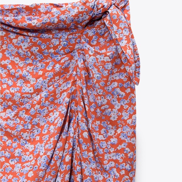 Zara Red & Blue Floral Midi Skirt Size XS - Picture 9 of 9